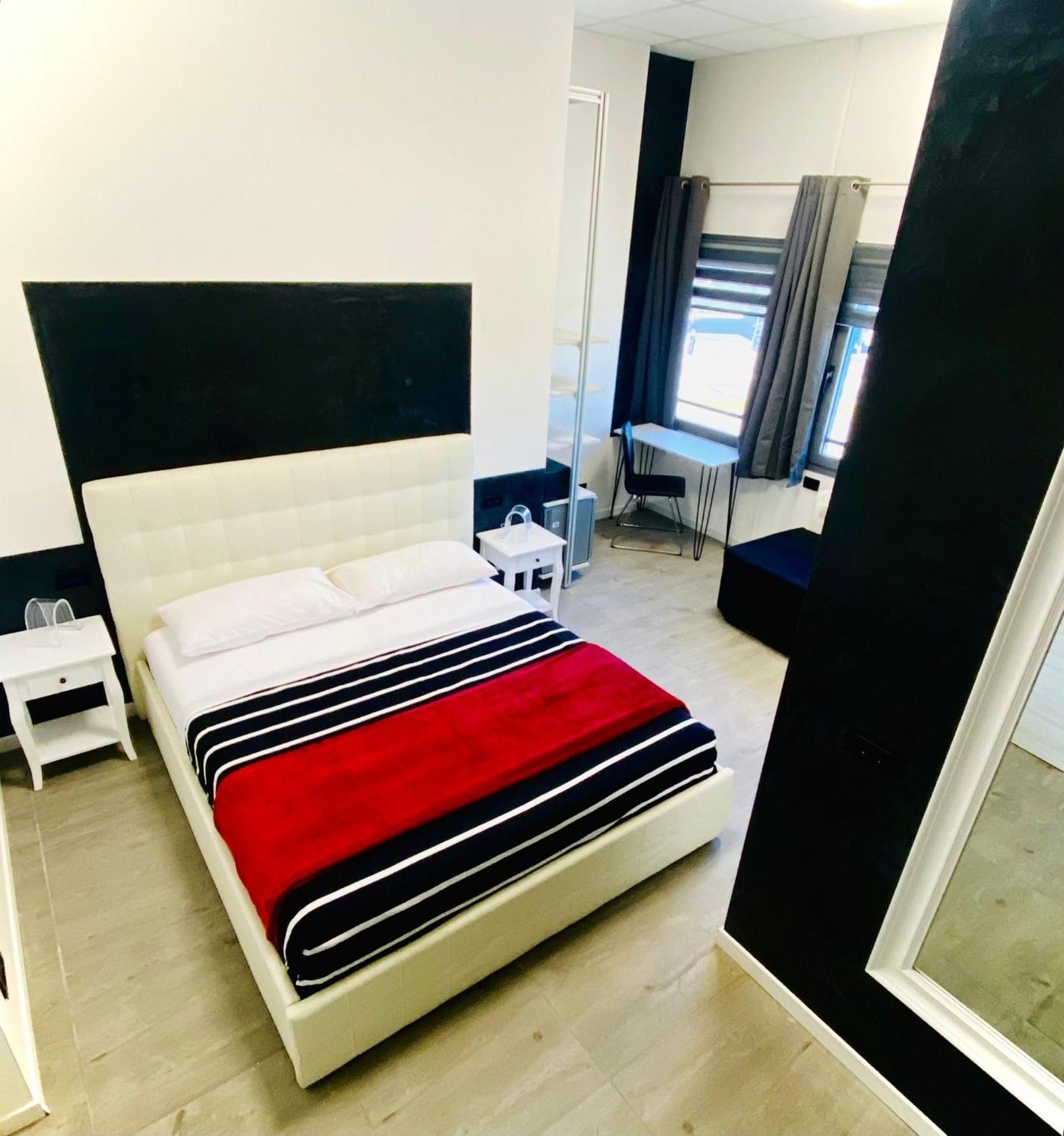Hotel Tech Brembate Exteriér fotografie