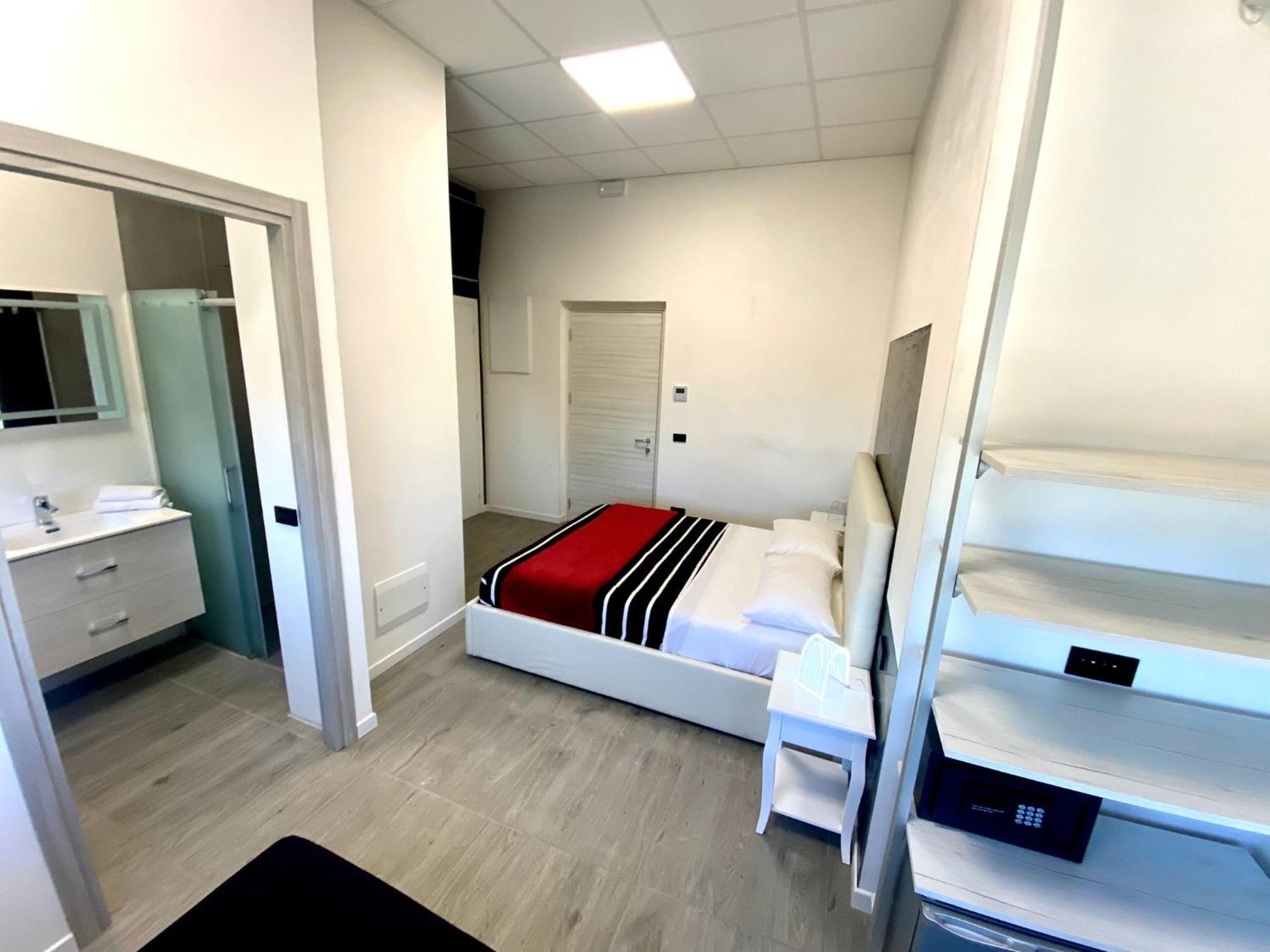Hotel Tech Brembate Exteriér fotografie
