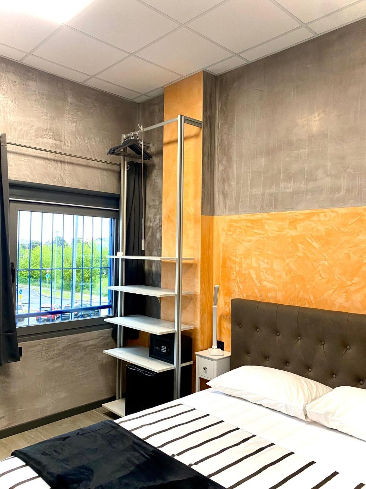 Hotel Tech Brembate Exteriér fotografie